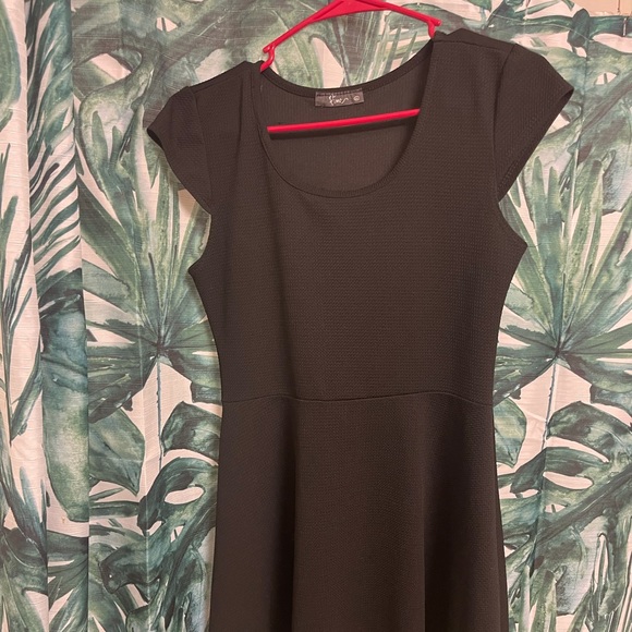 Black DRESS - Picture 1 of 3